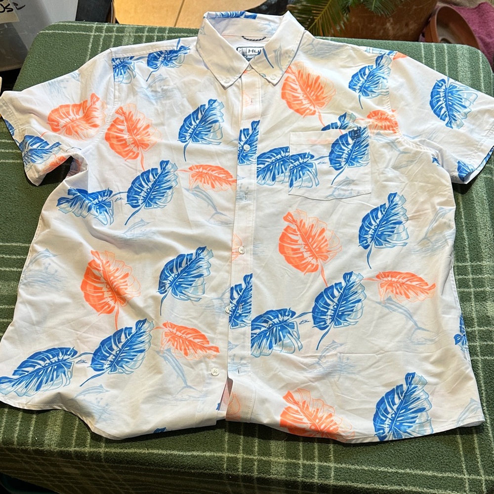 Huk size XXL Blue & Orange Leaf Print Shirt